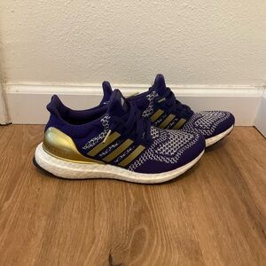 Adidas Ultra Boost x UW Edition